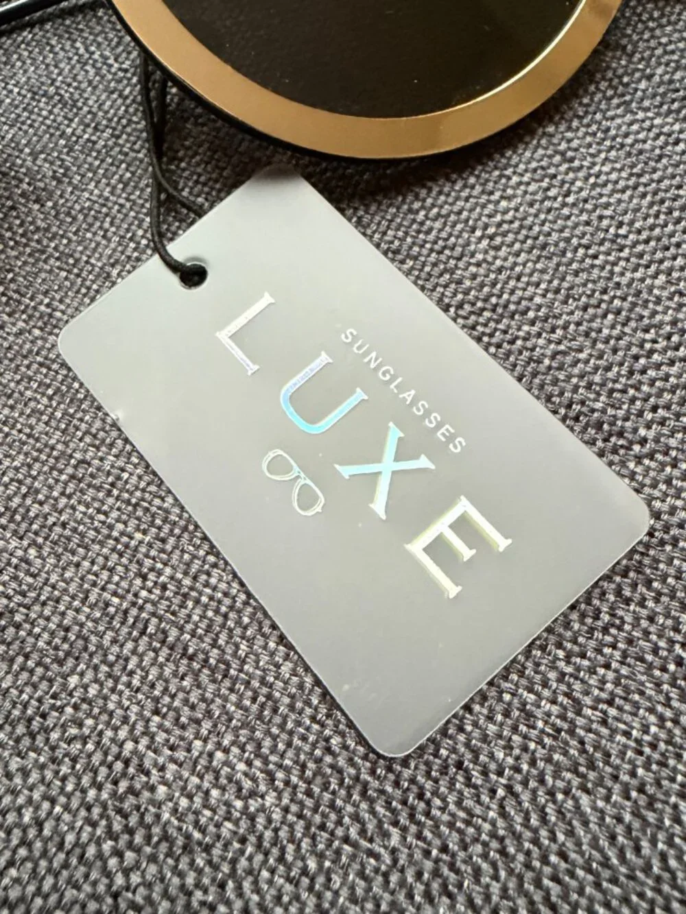 LUXE Round Black/Gold Sunglasses